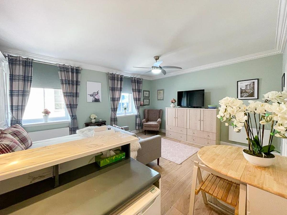 Snug Studio On The Grassmarket, 5Mins From Castle Edinburgh Exterior photo